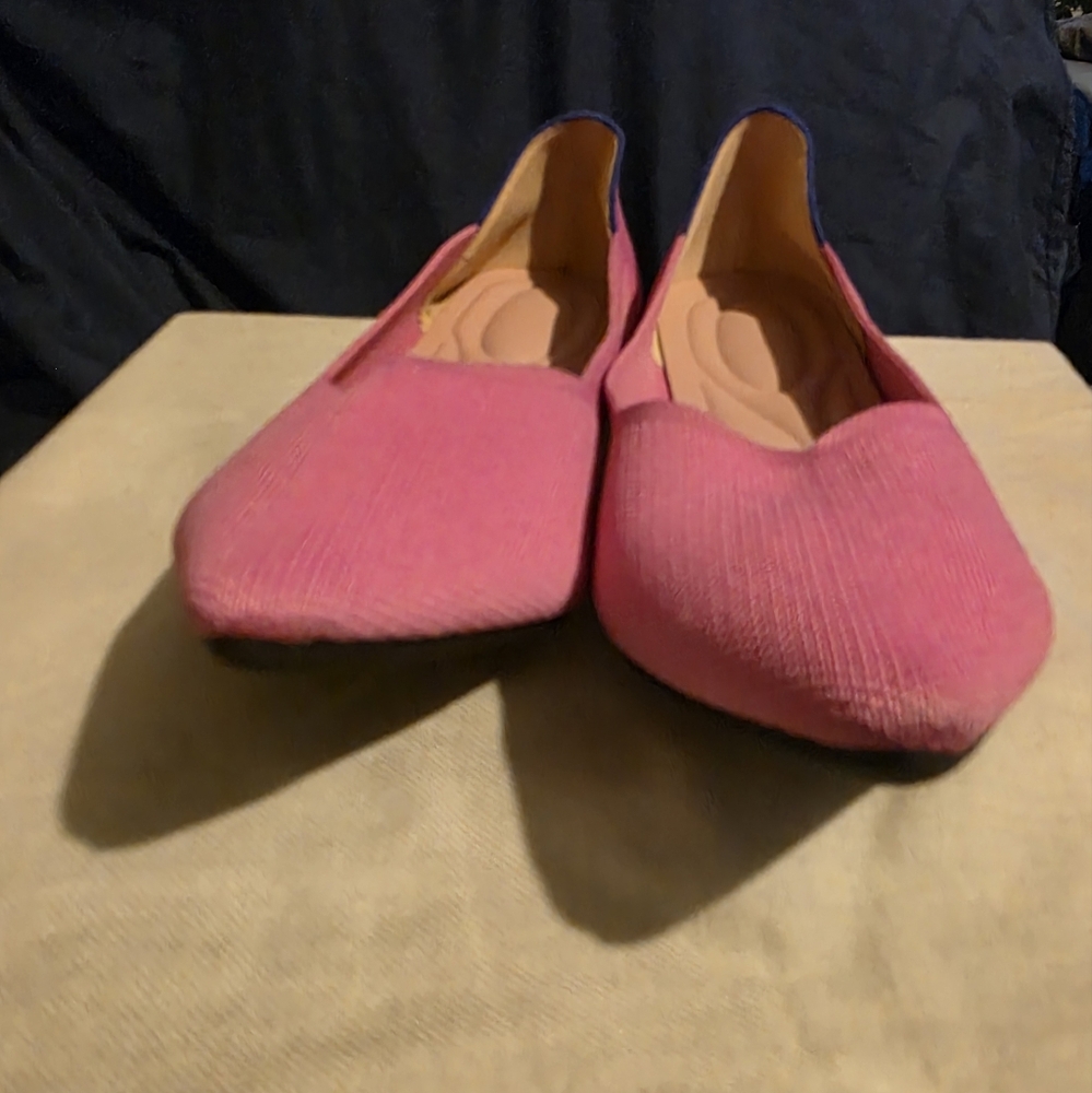 Elegant Pink Women's Flats - Picture 2 of 8